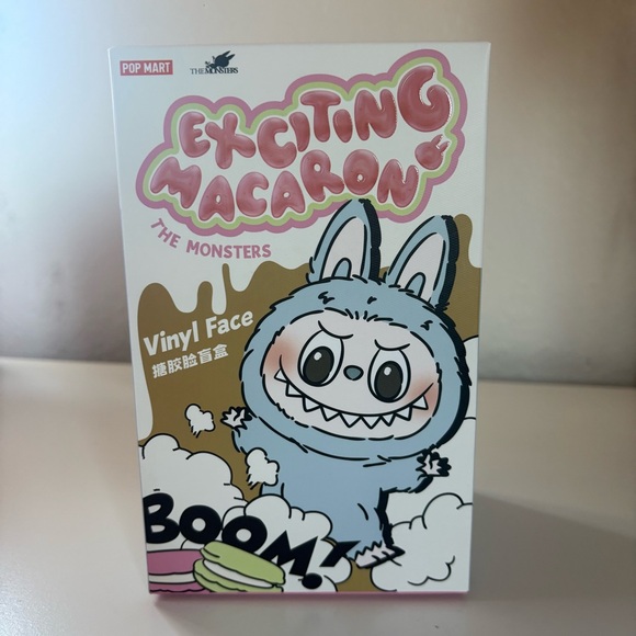 Exciting Macaron labubu- Sea Salt Coconut - Picture 6 of 8